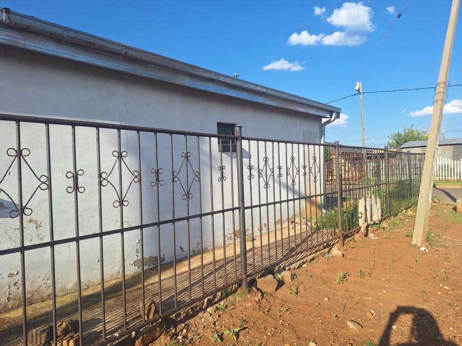 4 Bedroom Property for Sale in Ikageng North West